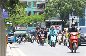 Thời tiết ngày 10/4: Nắng nóng đặc biệt gay gắt bao trùm Trung Bộ, nhiều nơi vượt 40 độ C