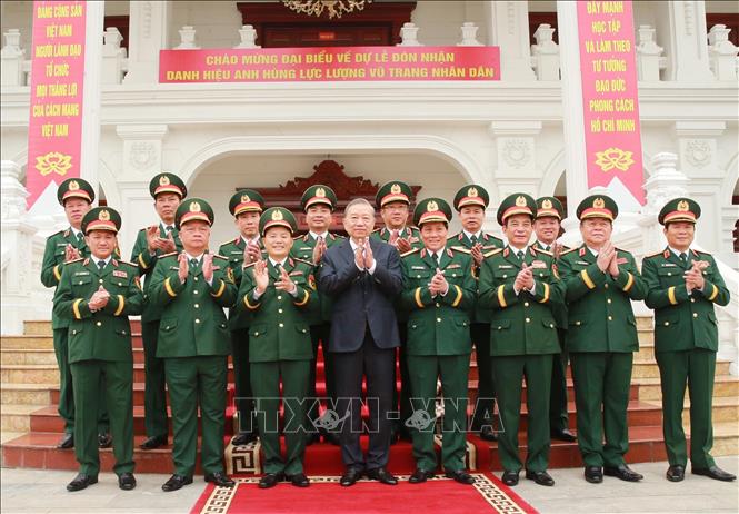 Tổng Bí thư, Chủ tịch nước Tô Lâm với các đại biểu. Ảnh: Trọng Đức - TTXVN