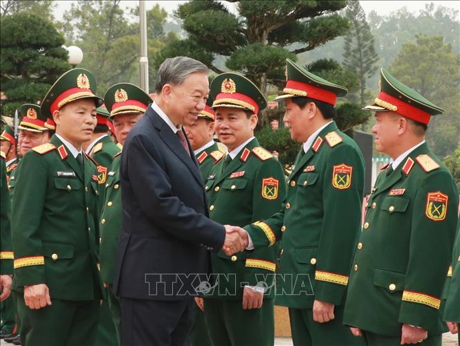 Tổng Bí thư, Chủ tịch nước Tô Lâm với các đại biểu. Ảnh: Trọng Đức - TTXVN