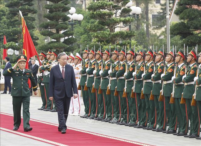 Tổng Bí thư, Chủ tịch nước Tô Lâm dự Lễ đón nhận Danh hiệu Anh hùng lực lượng vũ trang nhân dân của Quân khu 3. Ảnh: Thống Nhất - TTXVN