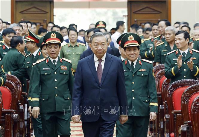 Tổng Bí thư, Chủ tịch nước Tô Lâm đến dự Lễ đón nhận Danh hiệu Anh hùng Lực lượng vũ trang nhân dân của Quân khu 3. Ảnh: Thống Nhất - TTXVN