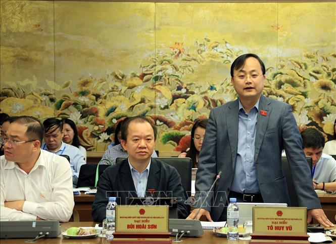 Đại biểu Quốc hội thành phố Hà Nội Tô Huy Vũ phát biểu. Ảnh: Tuấn Anh - TTXVN