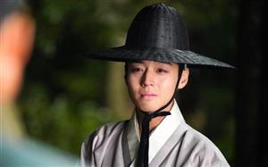 “Dưới bóng điện hạ” nhắm tới ngôi vương phòng vé mọi thời đại tại Hàn Quốc