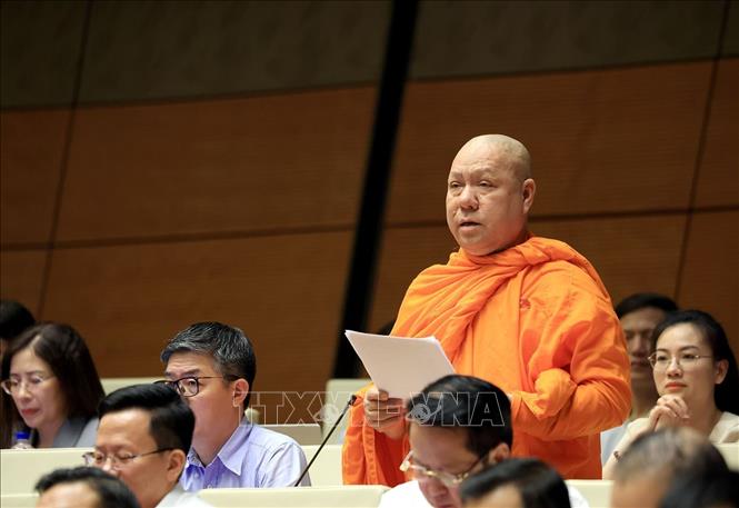 Đại biểu Quốc hội thành phố Cần Thơ Thượng toạ Lý Minh Đức phát biểu. Ảnh: Tuấn Anh - TTXVN