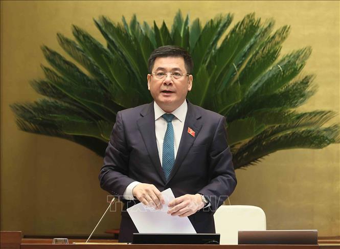 Phó Chủ tịch Quốc hội Nguyễn Hồng Diên điều hành phiên họp. Ảnh: An Đăng - TTXVN