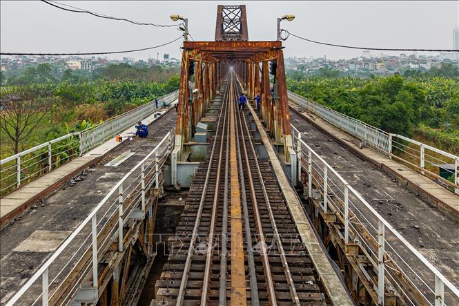 Sau khi hoàn thành và nghiệm thu, cầu Long Biên sẽ được đưa vào khai thác trở lại, đảm bảo an toàn cho người và phương tiện. Ảnh: Vân Chi/TTXVN phát
