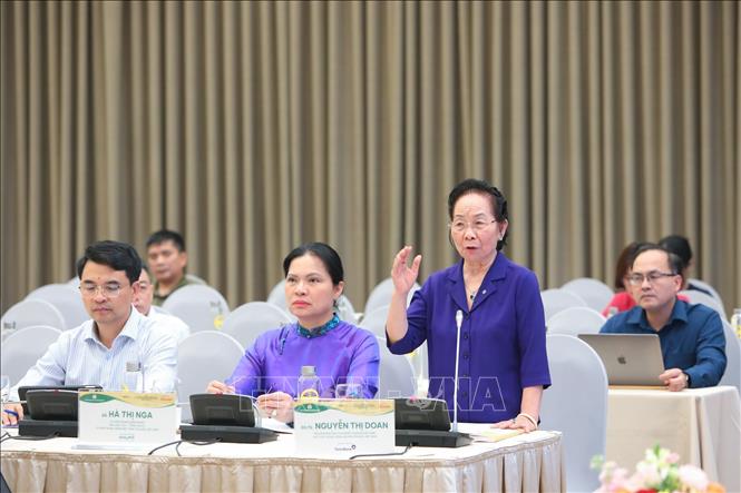 GS.TS Nguyễn Thị Doan, Nguyên Phó Chủ tịch nước CHXHCN Việt Nam, Chủ tịch Trung ương Hội Khuyến học Việt Nam thảo luận tại Hội thảo. Ảnh: Lê Đông - TTXVN