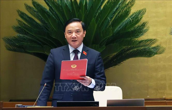 Phó Chủ tịch Quốc Nguyễn Khắc Định điều hành phiên họp. Ảnh: Văn Điệp - TTXVN