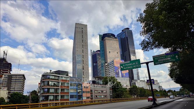 Trung tâm tài chính tại Thủ đô Mexico City. Ảnh: Phi Hùng - PV TTXVN tại Mexico.