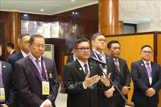 Chủ tịch Lemhannas, Tiến sĩ Ace Hasan Syadzily phát biểu trước báo giới. Ảnh: Minh Thái - PV TTXVN tại Indonesia 