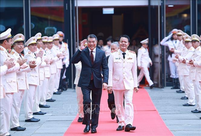 Thủ tướng Lê Minh Hưng dự Lễ kỷ niệm 80 năm Ngày truyền thống lực lượng Cảnh sát Quản lý hành chính về trật tự xã hội. Ảnh: Dương Giang-TTXVN
