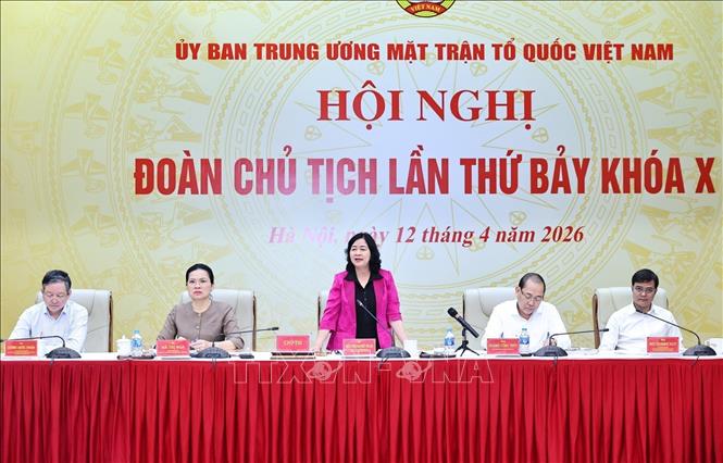 Đồng chí Bùi Thị Minh Hoài, Ủy viên Bộ Chính trị, Bí thư Trung ương Đảng, Chủ tịch UBTW MTTQ Việt Nam phát biểu chỉ đạo. Ảnh: Minh Đức – TTXVN