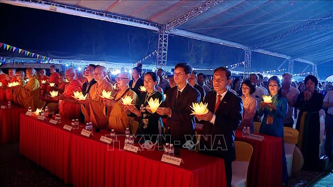 Các đại biểu tham dự Lễ hội Đại đoàn kết tri ân, tưởng niệm các Anh hùng Liệt sĩ Lào - Việt Nam. Ảnh: Văn Phiên – PV TTXVN tại Lào