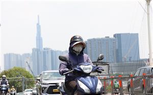 Dự báo thời tiết ngày 13/4: Nắng nóng diện rộng, chiều tối nguy cơ dông lốc nguy hiểm