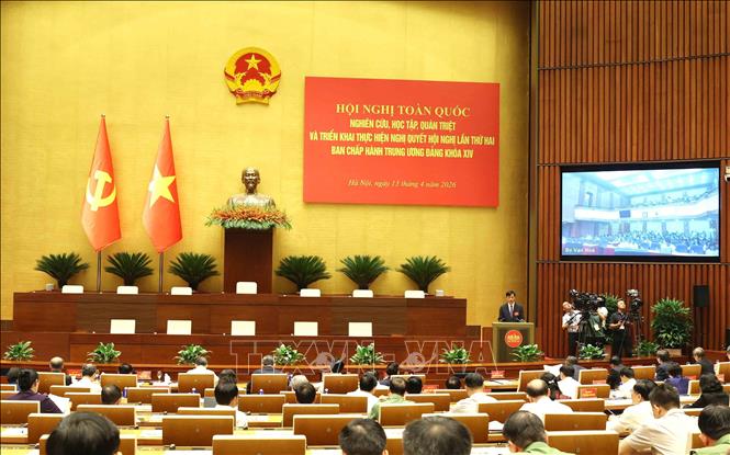 Hội nghị nghiên cứu, học tập, quán triệt và triển khai thực hiện Nghị quyết Hội nghị Trung ương II, khóa XIV tại điểm cầu chính Hội trường Diên Hồng, Nhà Quốc hội. Ảnh: Phương Hoa - TTXVN