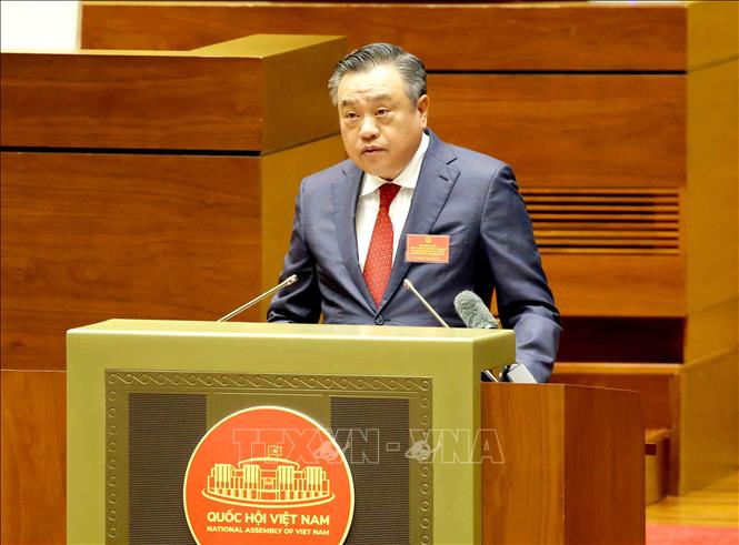 Đồng chí Trần Sỹ Thanh, Uỷ viên Bộ Chính trị, Bí thư Trung ương Đảng, Chủ nhiệm Uỷ ban Kiểm tra Trung ương giới thiệu chuyên đề “Nghị quyết về đổi mới, nâng cao hiệu lực công tác kiểm tra, giám sát và kỷ luật đảng; Quy định về công tác kiểm tra, giám sát và kỷ luật của Đảng”. Ảnh: Phương Hoa - TTXVN