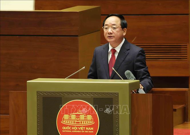 Đồng chí Trịnh Văn Quyết, Uỷ viên Bộ Chính trị, Bí thư Trung ương Đảng, Trưởng Ban Tuyên giáo và Dân vận Trung ương giới thiệu chuyên đề “Những nội dung cơ bản của Quy định về công tác chính trị, tư tưởng trong Đảng”. Ảnh: Phương Hoa - TTXVN