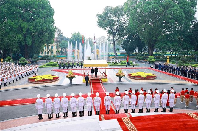 Lễ đón Thủ tướng Slovakia Robert Fico thăm chính thức Việt Nam được tổ chức trọng thể tại Phủ Chủ tịch. Ảnh: Dương Giang-TTXVN