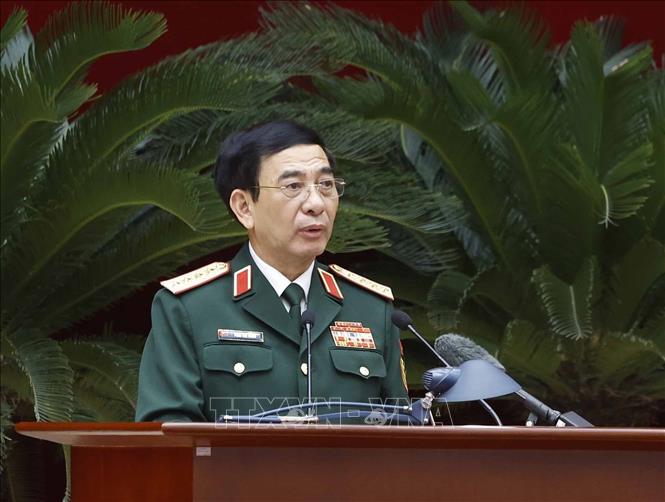 Đại tướng Phan Văn Giang, Uỷ viên Bộ Chính trị, Phó Bí thư Quân uỷ Trung ương, Phó Thủ tướng, Bộ trưởng Bộ Quốc phòng, đại diện các đơn vị phát biểu. Ảnh: Thống Nhất - TTXVN