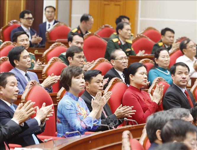 Các đại biểu tham dự Hội nghị công bố Quyết định của Bộ Chính trị về công tác cán bộ. Ảnh: Thống Nhất - TTXVN