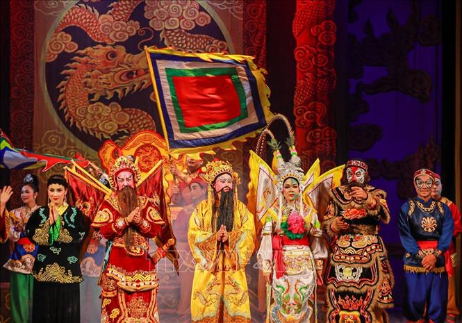 Các diễn viên trong vở Tuồng 