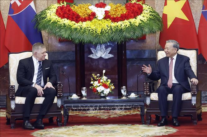 Tổng Bí thư, Chủ tịch nước Tô Lâm tiếp Thủ tướng Slovakia Robert Fico. Ảnh: Thống Nhất - TTXVN