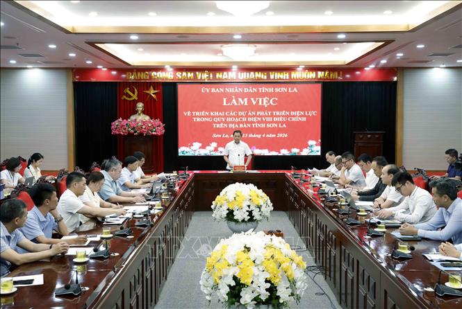 Quang cảnh buổi làm việc. Ảnh: Quang Quyết - TTXVN