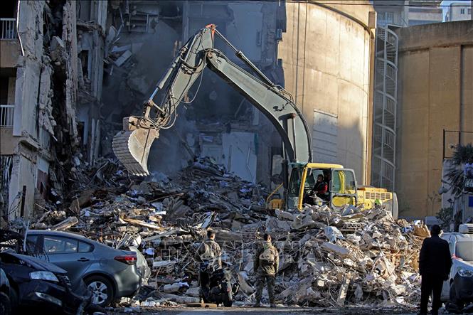 Cảnh đổ nát sau vụ không kích của Israel tại Beirut, Liban. Ảnh: THX/TTXVN