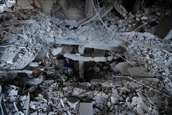 Cảnh đổ nát sau vụ không kích của Israel tại Beirut, Liban. Ảnh: THX/TTXVN