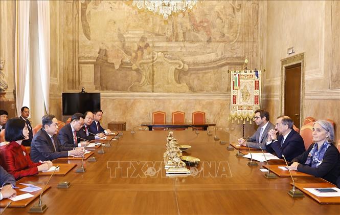 Chủ tịch Quốc hội Trần Thanh Mẫn tiếp Thị trưởng thành phố Milan Giuseppe Sala. Ảnh: Doãn Tấn – TTXVN