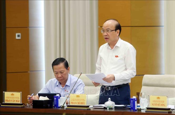 Chủ nhiệm Ủy ban Pháp luật và Tư pháp của Quốc hội Phan Chí Hiếu phát biểu. Ảnh: Phạm Kiên - TTXVN