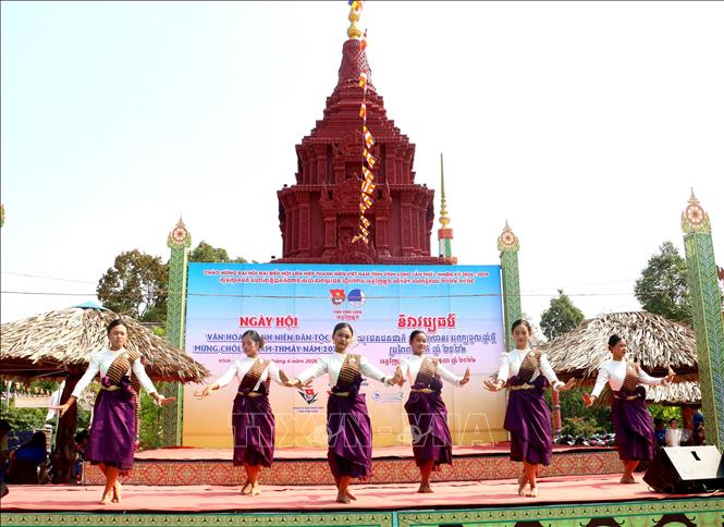 Tiết mục văn nghệ trong chương trình Ngày hội Văn hóa thanh niên dân tộc mừng Chôl Chnăm Thmây năm 2026. Ảnh: Lê Thúy Hằng – TTXVN
