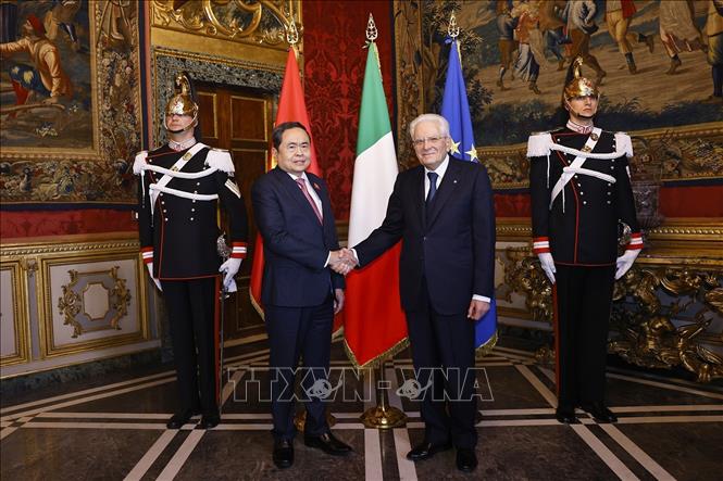 Chủ tịch Quốc hội Trần Thanh Mẫn hội kiến Tổng thống Italy Sergio Mattarella. Ảnh: Doãn Tấn – TTXVN