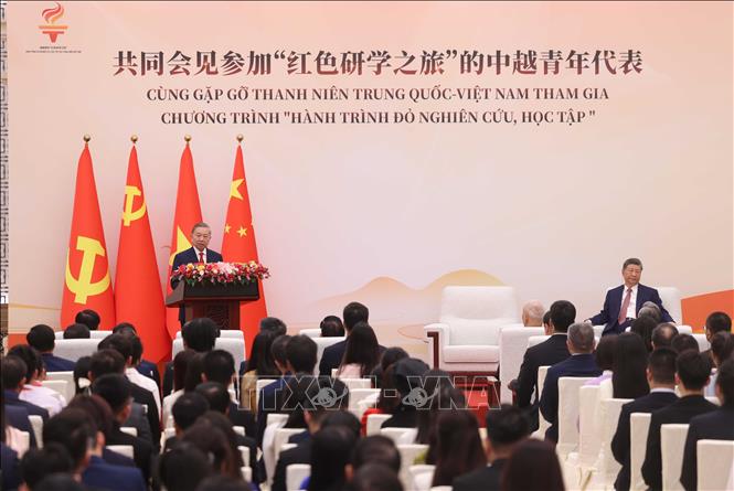 Tổng Bí thư, Chủ tịch nước Tô Lâm phát biểu tại buổi gặp gỡ thanh niên hai nước tham gia chương trình “Hành trình Đỏ nghiên cứu, học tập”. Ảnh: Thống Nhất - TTXVN