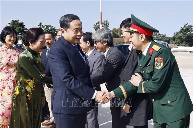 Lễ tiễn Chủ tịch Quốc hội Trần Thanh Mẫn và Phu nhân tại sân bay Ciampino, thủ đô Rome, Cộng hòa Italy. Ảnh: Doãn Tấn – TTXVN