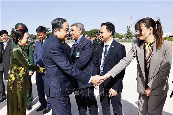 Lễ tiễn Chủ tịch Quốc hội Trần Thanh Mẫn và Phu nhân tại sân bay Ciampino, thủ đô Rome, Cộng hòa Italy. Ảnh: Doãn Tấn – TTXVN