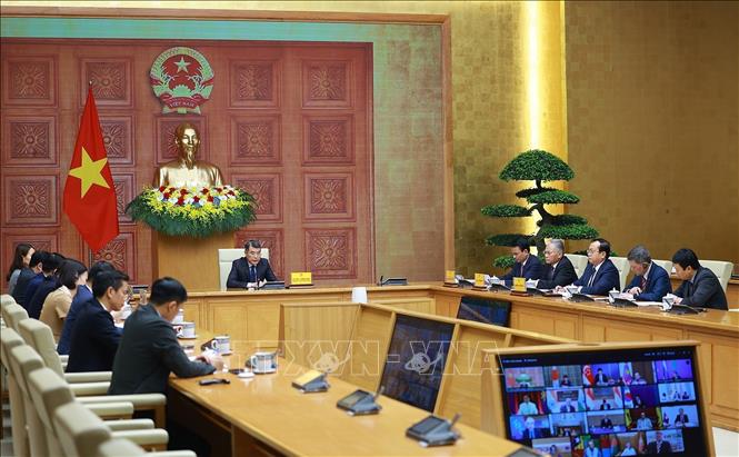 Thủ tướng Lê Minh Hưng tham dự và phát biểu tại Hội nghị Thượng đỉnh trực tuyến Cộng đồng phát thải ròng bằng 0 châu Á (AZEC) mở rộng. Ảnh: Dương Giang - TTXVN 
