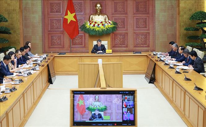 Thủ tướng Lê Minh Hưng dự và phát biểu tại Hội nghị Thượng đỉnh trực tuyến Cộng đồng phát thải ròng bằng 0 châu Á (AZEC) mở rộng. Ảnh: Dương Giang - TTXVN 
