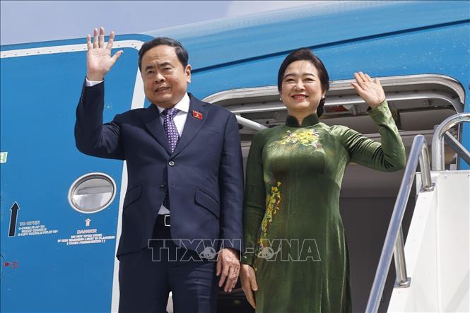 Lễ đón Chủ tịch Quốc hội Trần Thanh Mẫn và Phu nhân tại sân bay Istanbul, TP Istanbul, Thổ Nhĩ Kỳ. Ảnh: Doãn Tấn – TTXVN