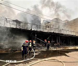 Bắc Ninh: Cháy dãy kiốt tại Khu đô thị Bắc Hà, không có thiệt hại về người