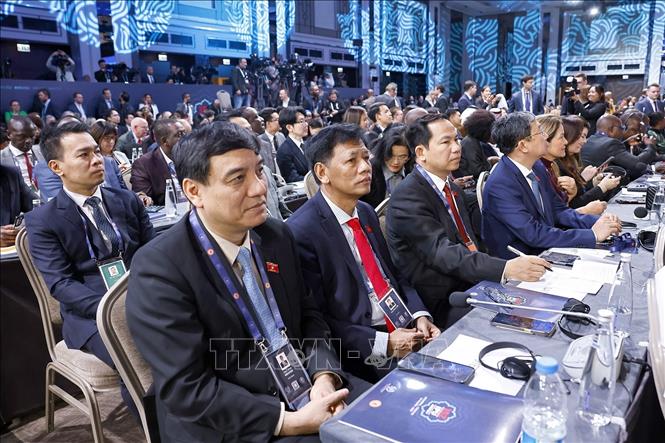 Đoàn đại biểu Việt Nam dự Phiên khai mạc Đại hội đồng lần thứ 152 của Liên minh Nghị viện thế giới (IPU-152). Ảnh: Doãn Tấn - TTXVN