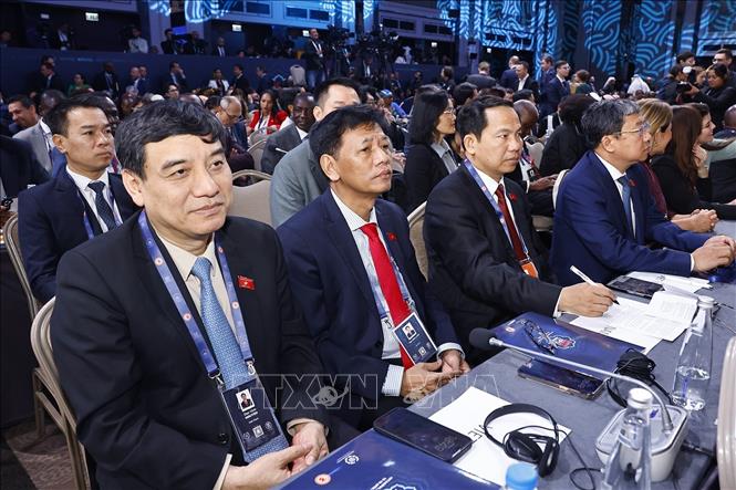 Đoàn đại biểu Việt Nam dự Phiên khai mạc Đại hội đồng lần thứ 152 của Liên minh Nghị viện thế giới (IPU-152). Ảnh: Doãn Tấn - TTXVN