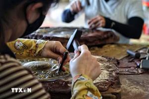 Đánh thức tiềm năng kinh tế từ di sản chạm bạc Đồng Xâm