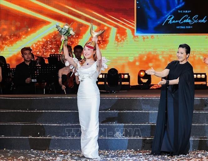 Album của năm thuộc về 