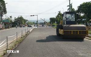 Khẩn trương gỡ vướng mắc để hoàn thành dự án cải tạo, nâng cấp Quốc lộ 14B