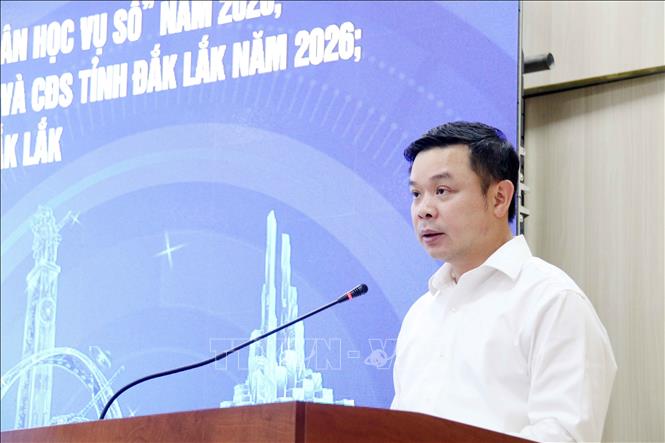 Ông Đỗ Hữu Huy, Ủy viên dự khuyết Ban Chấp hành Trung ương Đảng, Chủ tịch UBND tỉnh Đắk Lắk phát biểu chỉ đạo và phát động tại chương trình. Ảnh: Hoài Thu – TTXVN.