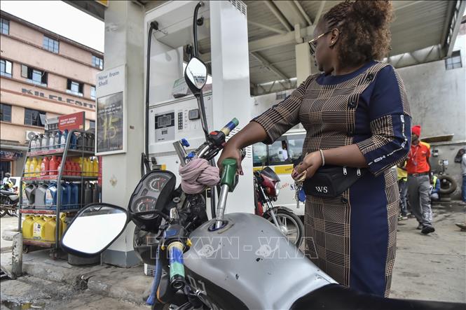 Một trạm xăng ở Nakuru, Kenya. Ảnh: THX/TTXVN