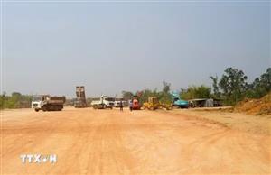 “Chạy đua” mặt bằng, tăng tốc thi công trên công trường cao tốc Quy Nhơn-Pleiku
