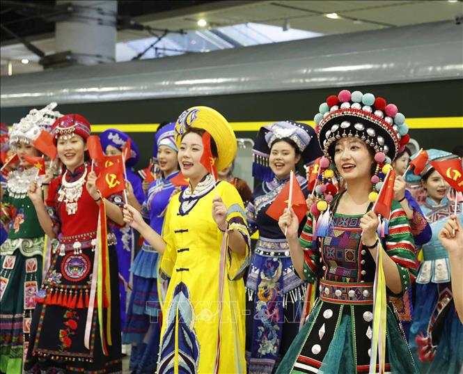 Lễ tiễn Tổng Bí thư, Chủ tịch nước Tô Lâm cùng Phu nhân tại ga Nam Ninh Đông, Thành phố Nam Ninh. Ảnh: Thống Nhất -TTXVN