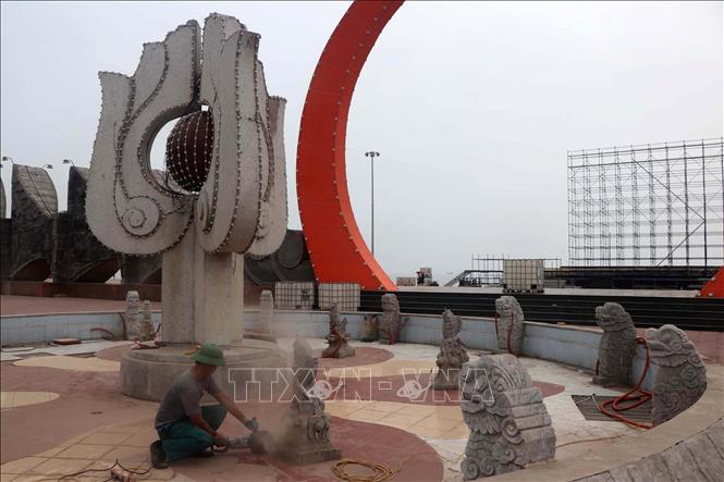 Chỉnh trang biển Cửa Lò đón mùa du lịch 2026. Ảnh: Trịnh Duy Hưng - TTXVN
